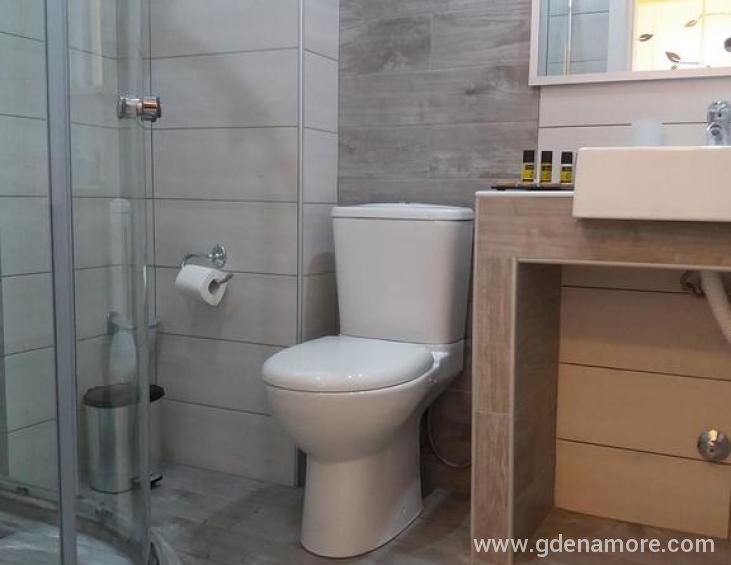 riviera-villa-stavros-thessaloniki-4-bed-studio-22