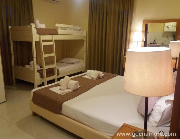 riviera-villa-stavros-thessaloniki-4-bed-studio-ga