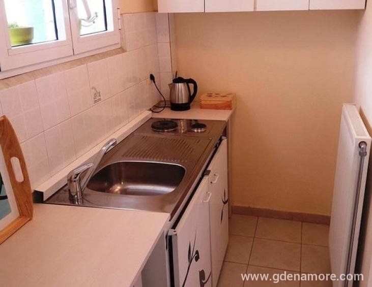 riviera-villa-stavros-thessaloniki-4-bed-studio-po
