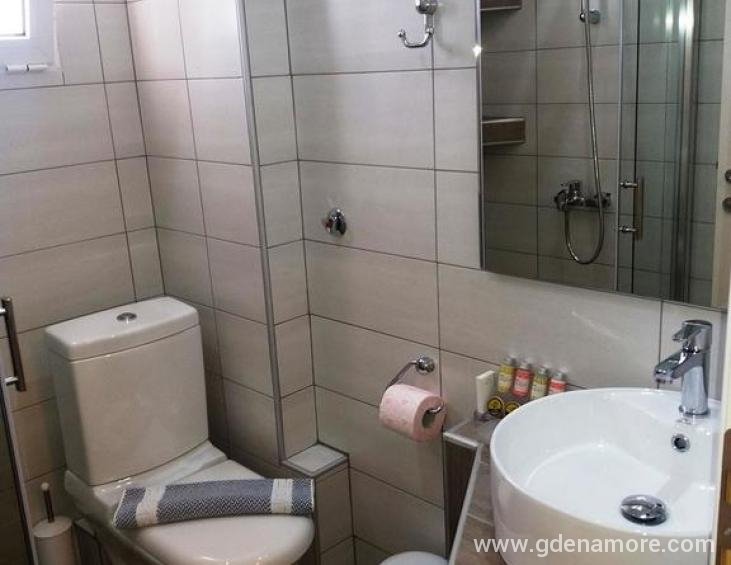 riviera-villa-stavros-thessaloniki-5-bed-apartment