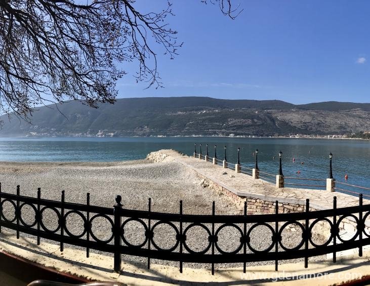 Plaza -Kruso-