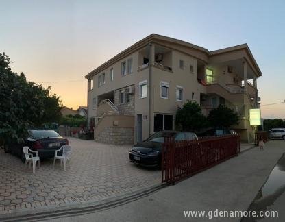 Апартаменти и стаи Аделина, частни квартири в града Ulcinj, Черна Гора - viber_image_2019-07-02_22-34-12