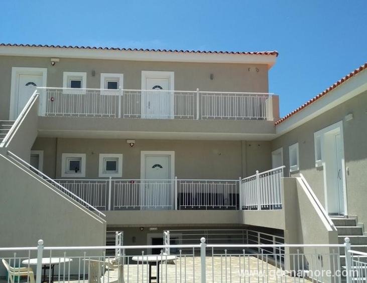 casa-de-rosa-apartments-argostoli-kefalonia-4