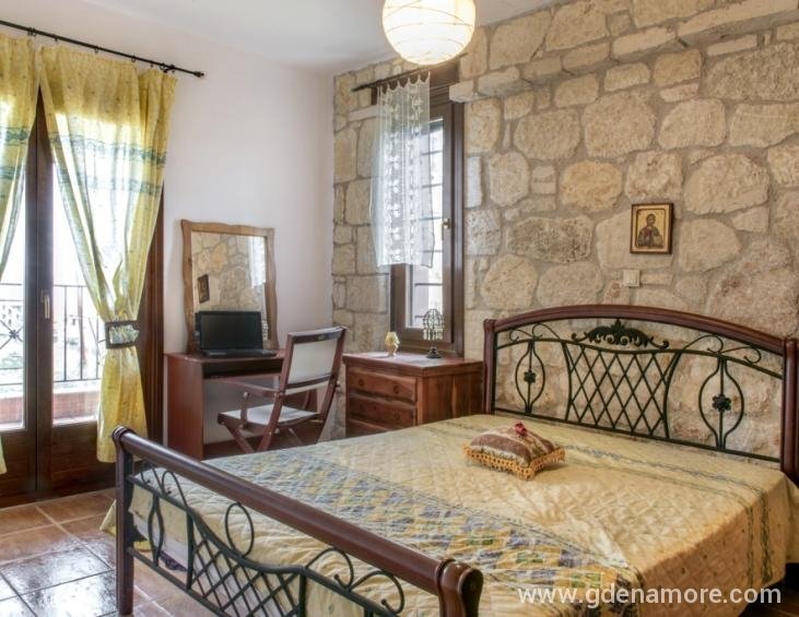 danai-house-nea-roda-athos-9