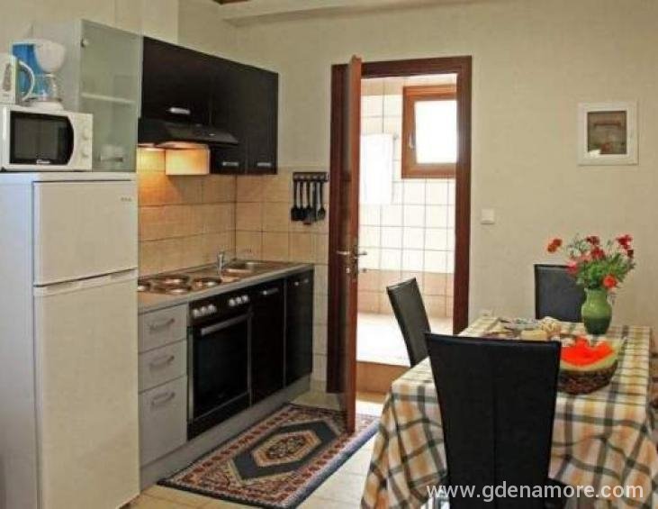 dionysus-apartments-ierissos-athos-40