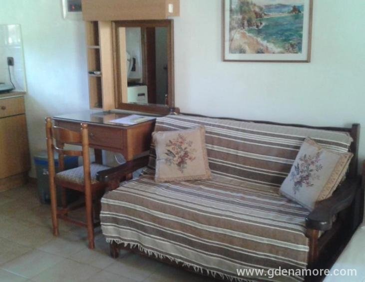 joannas-studios-lassi-kefalonia-19
