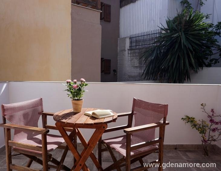katerina-pansion-ouranopolis-athos-2-bed-room-3-7