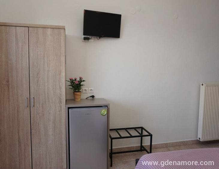 katerina-pansion-ouranopolis-athos-2-bed-room-sea-