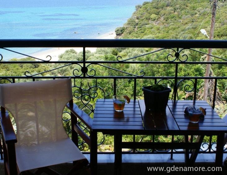 katerina-pansion-ouranopolis-athos-2-bed-room-sea-