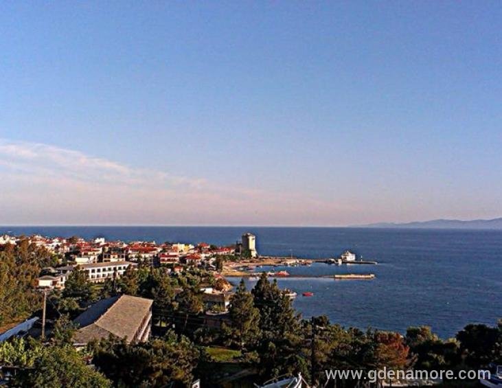 katerina-pansion-ouranopolis-athos-4-bed-superior-