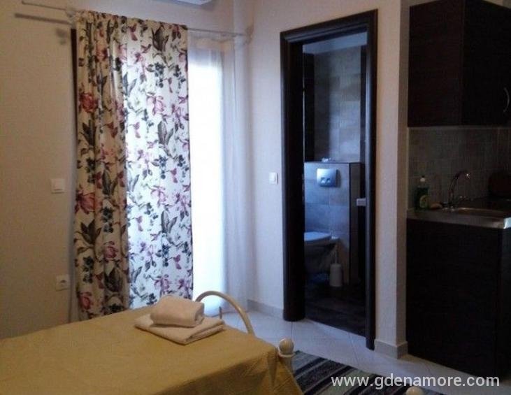 liotrivi-studios-ouranopolis-athos-14