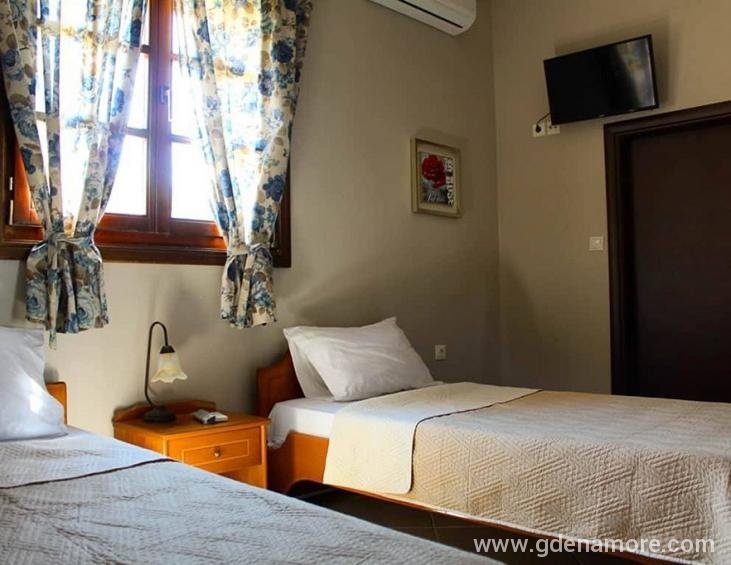 liotrivi-studios-ouranopolis-athos-29