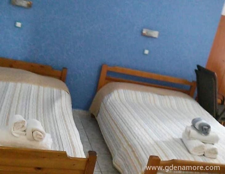 maria-tsakni-rooms-ammouliani-athos-16