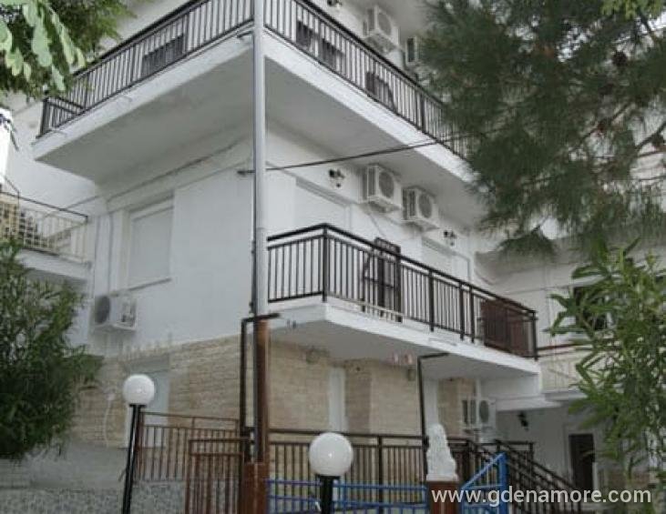 maria-tsakni-rooms-ammouliani-athos-4