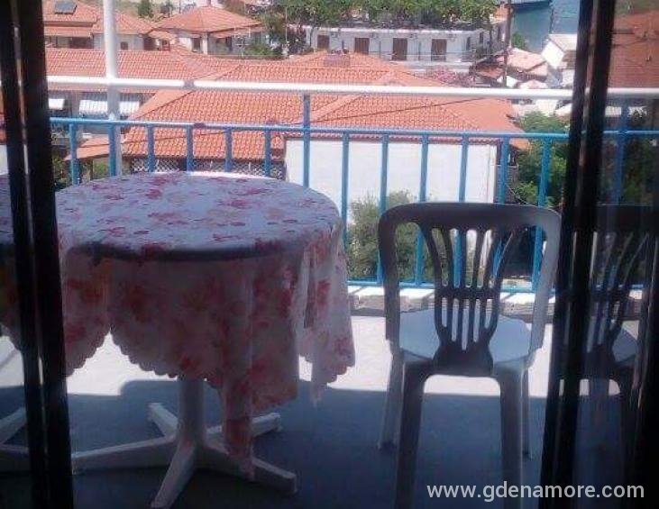 maria-tsakni-rooms-ammouliani-athos-5