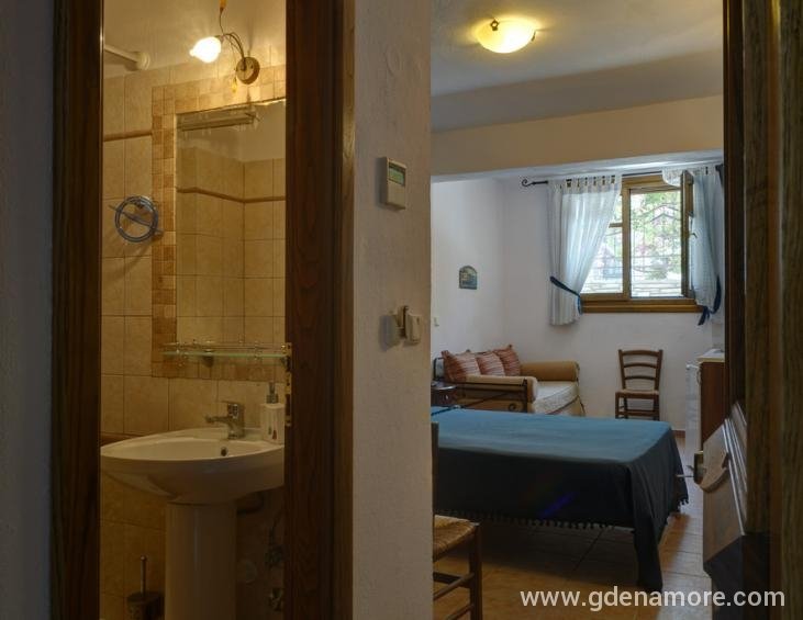 niriides-hotel-ammouliani-athos-17