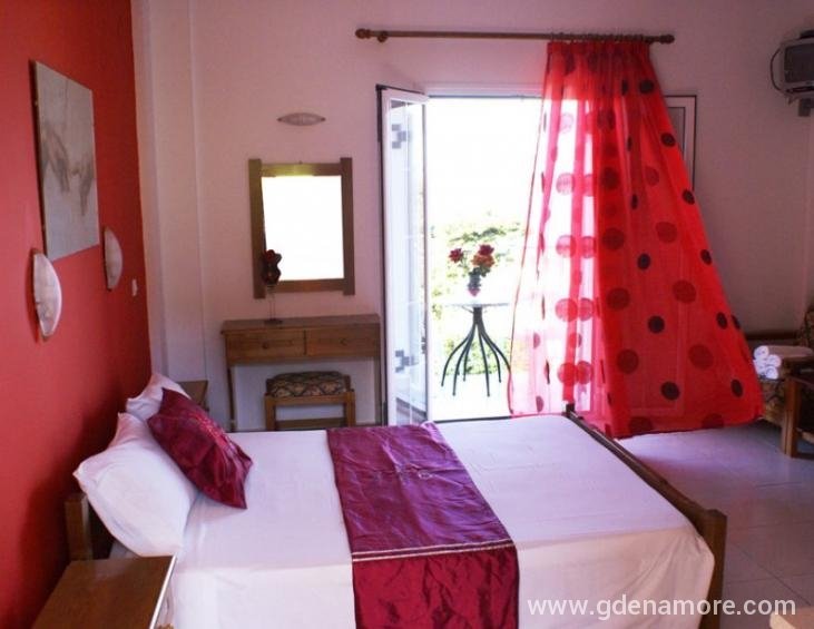 oskars-studios-lassi-kefalonia-13