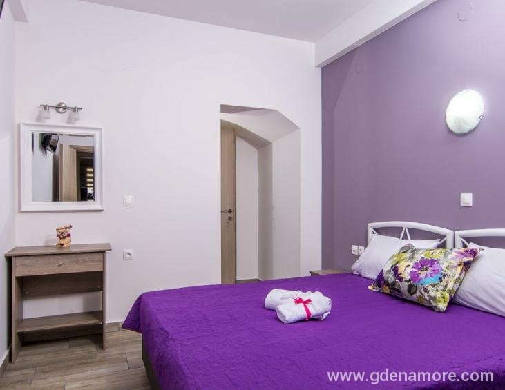patriko-apartments-ierissos-athos-apartment-elena-