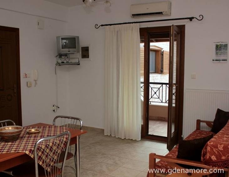 sousanna-apartments-ierissos-athos-13