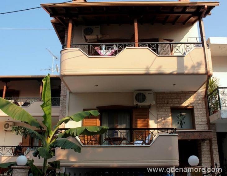 sousanna-apartments-ierissos-athos-2