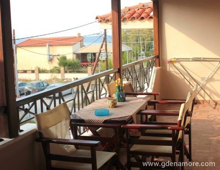sousanna-apartments-ierissos-athos-9