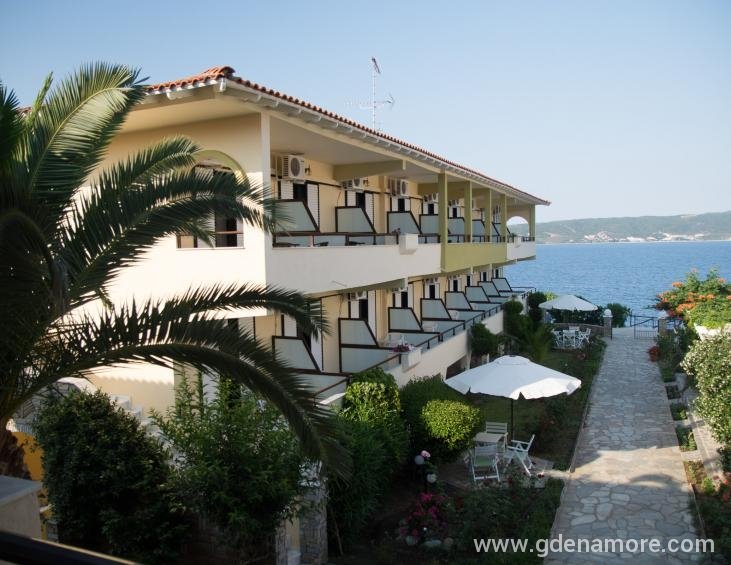 sunrise-hotel-ammouliani-island-1