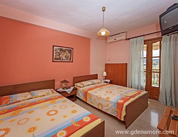 thanos-apartments-ierissos-athos-14