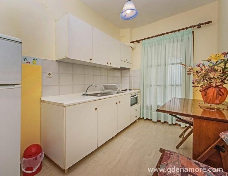 thanos-apartments-ierissos-athos-20