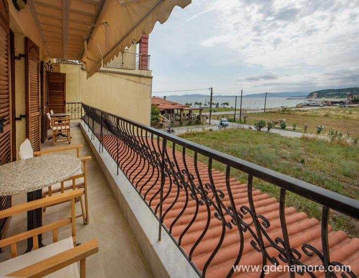 thanos-apartments-ierissos-athos-5