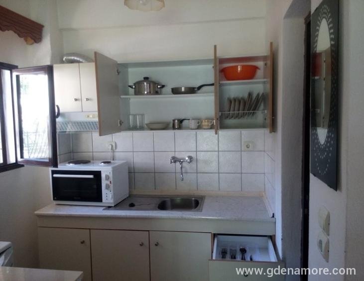 trantas-rooms-skotina-pierias-19-