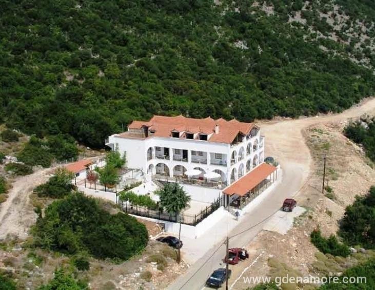 travlos-studios-poros-kefalonia-1