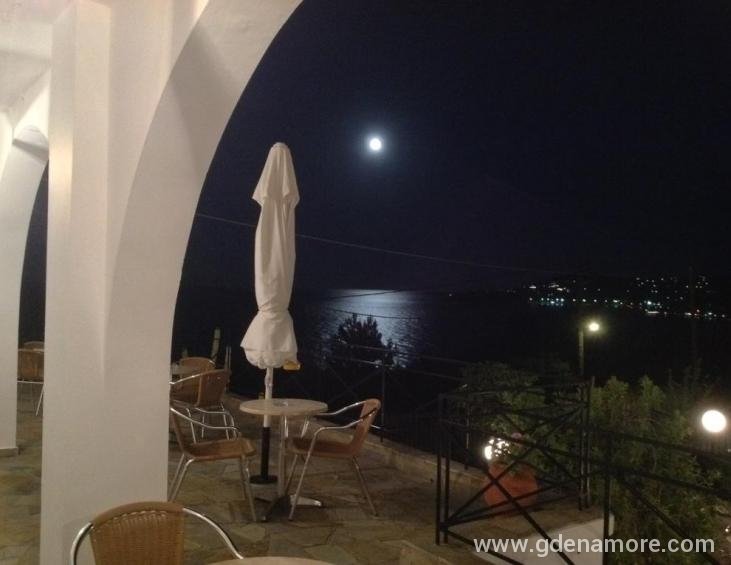 travlos-studios-poros-kefalonia-9