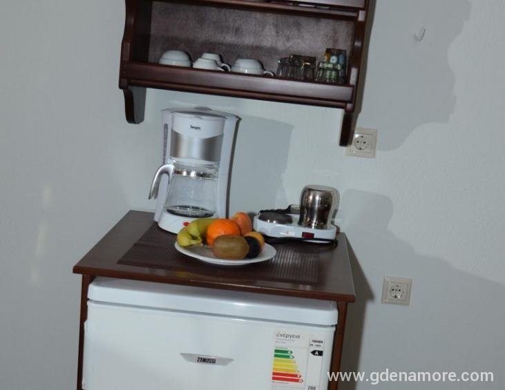 xenonas-nostos-rooms-ammouliani-athos-2-bed-room-n