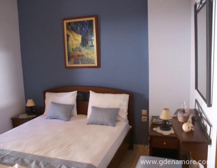 xenonas-nostos-rooms-ammouliani-athos-5-bed-apartm