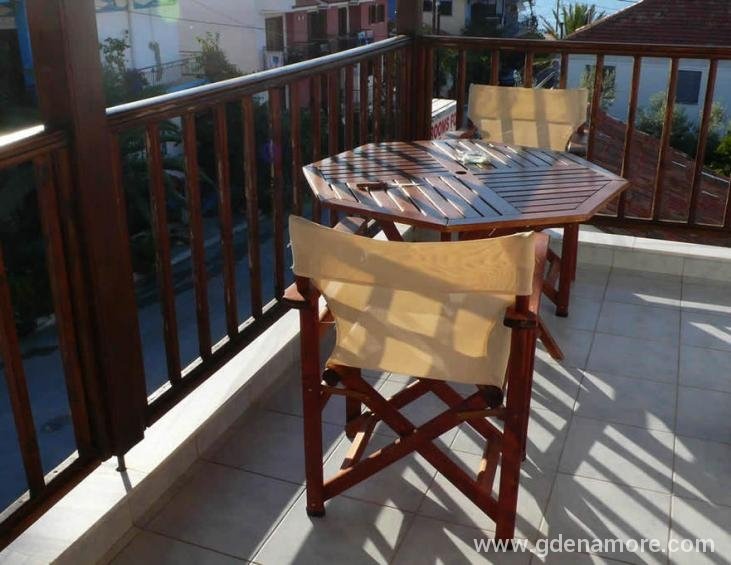 zefyros-pension-ammouliani-athos-7
