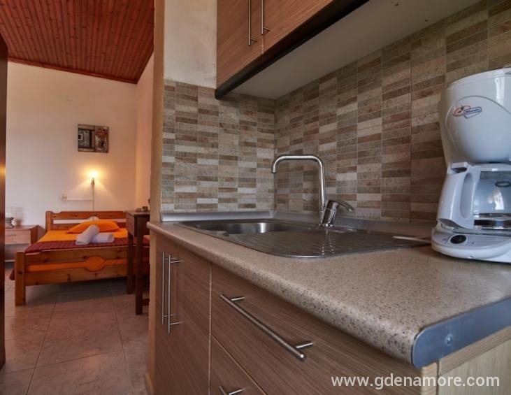 aggelina-house-sykia-sithonia-4-bed-studio-1