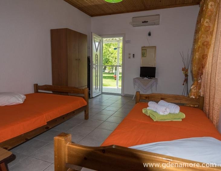magda-rooms-sykia-sithonia-13