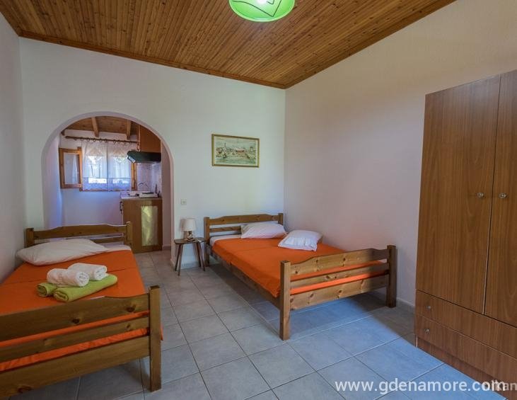 magda-rooms-sykia-sithonia-14