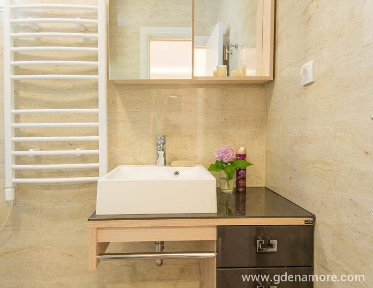 Apartman 2 - kupatilo