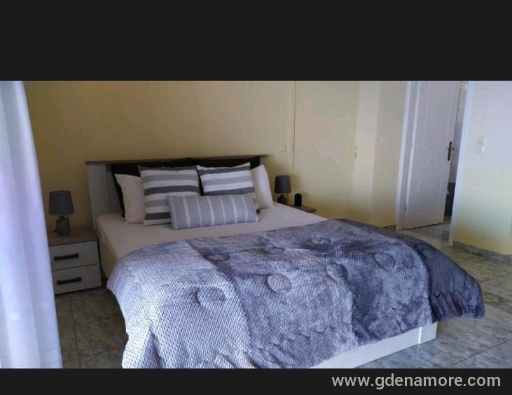 Screenshot_2021-10-04-18-21-53-909_com.booking