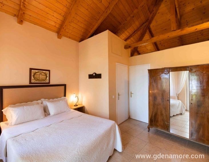 almond-tree-house-exanthia-lefkada-19