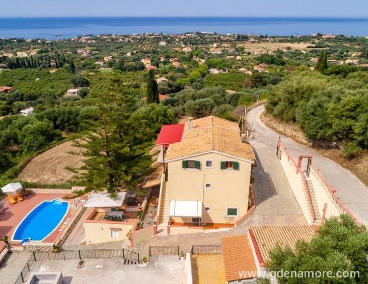 kefalonian-360-degrees-sunrise-apartments-svoronat