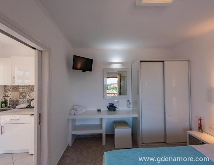kefalonian-360-degrees-sunrise-apartments-svoronat