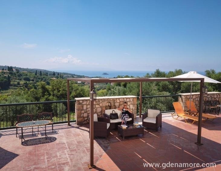 kefalonian-360-degrees-sunrise-apartments-svoronat