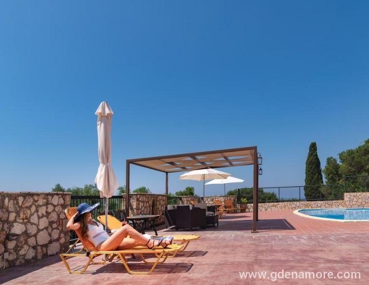 kefalonian-360-degrees-sunrise-apartments-svoronat