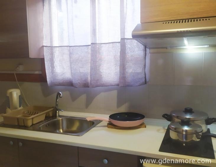 kitchen apartment 2-3pax