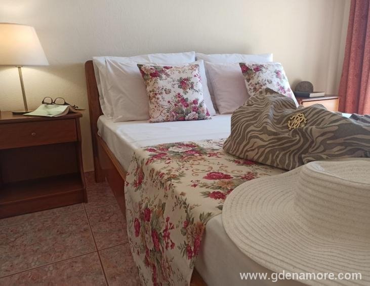 room apartment 2-3pax