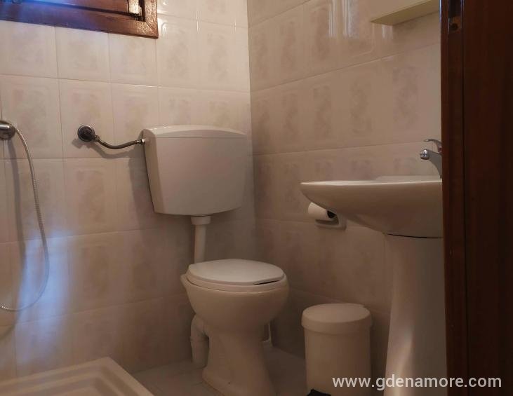 bathroom studio 2-3pax