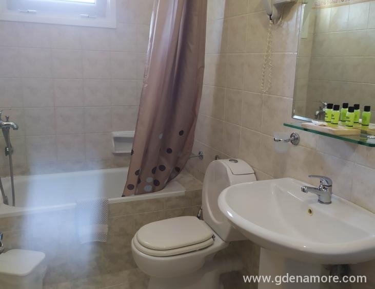 bathroom apartment 2-3pax