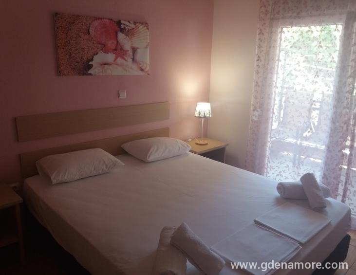 Double Bed